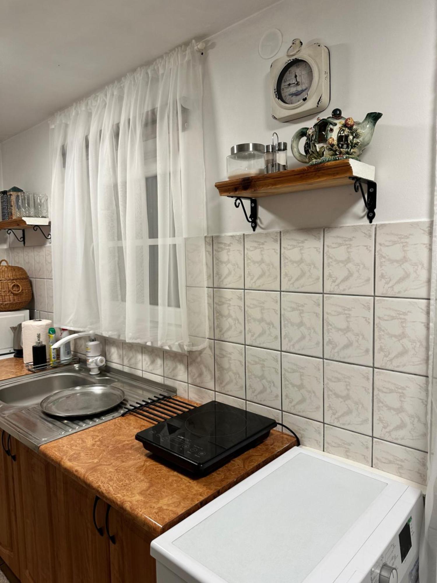 Anni Apartment Ventspils Exterior foto